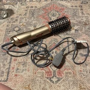 Conair Infiniti Pro Hairdryer Brush